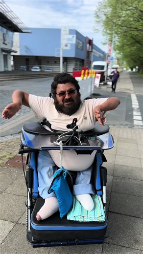 Doktor ich bin behindert (@doktorichbinbehindert)’s videos with Originalton - Doktor ich bin behindert