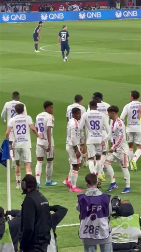 Me saldría espuma por la boca si en un clásico en el Camp Nou este tipo nos marca y nos baila así