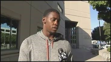 ALDON SMITH ARREST: 49ers linebacker Aldon Smith bailed out of Santa Clara County jail this morning after he was arrested last night for felony hit and run, DUI and vandalism. As he left the jail, he denied the DUI and apologized to his fans. http://bit.ly/1EdGGkN | KTVU Fox 2