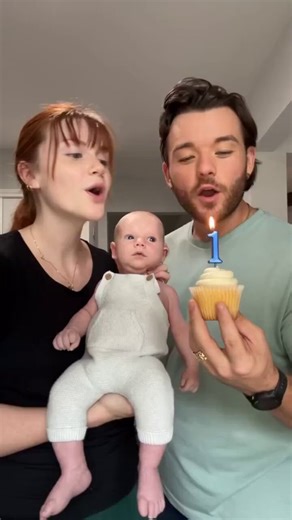 나 이거 당연히 1년 단윈 줄 알았는데 애가 11살 돼도 갓난아기인 거 보고 ???? 함