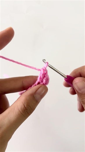 Learn Double Crochet in 5 Minutes 🧶 | Super Easy for Beginners