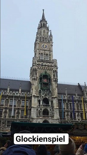 THE GLOCKIENSPIEL AT MARIENPLATZ IN MUNICH NEW TOWN HALL/GERMANY/Jane Belia #shorts #GLOCKIENSPIEL