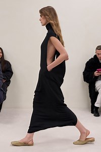 Calvin Klein Returns to the Runway for Fall 2025 - V Magazine