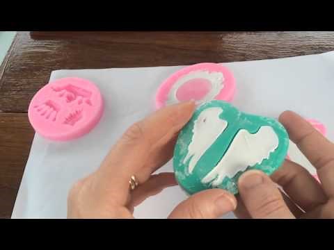 The modeling paste and silicone molds experiment