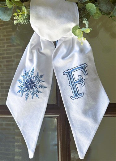RUSH ORDER Blue Snowflake Winter Wreath Sash - Embroidered Custom Monogram Door Decor - Etsy