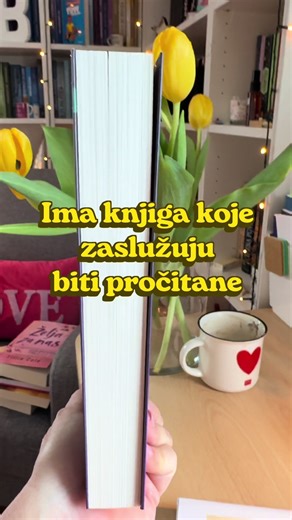 Ima knjiga koje zaslužuju biti pročitane!!! Izgleda da će ovo biti jedna od najboljih knjiga u 2026. Emocionalno teška priča koja izaziva empatiju, razumijevanje i suosjećanje. Glavna junakinja Salama, studentica farmacije koja silom prilika postaje kirurginja, pokušava preživjeti surovi rat u Siriji dok se brine o svojoj šogorici i prijateljici Layli koja je u sedmom mjesecu trudnoće. Salama svakodnevno svjedoči gubicima i smrti. Rastrgana je između ostanka u svojoj zemlji kako bi što više pomo