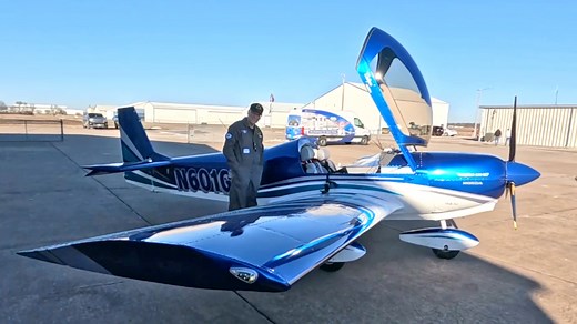 A closer look at Phil Schmidt's Zenith CH 601XL-B / CH 650 light sport aircraft, powered by a Viking Honda engine. #BuildItFlyIt | Zenith Aircraft