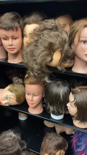Mastering Female Clipper Cuts: A Day in My Life at Cosmetology School