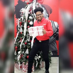 19 reactions · 10 comments | Black Friday + Christmas = Red Friday!! Join us at the Cell from 11 am for the Grand Celebration  Free hams, wines, phones & more! #BlackFriday #Christmas | Digicel | Facebook