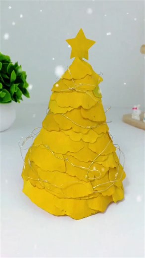 paper crafts creator on Instagram: "Golden Paper Cup Christmas Tree #christmascraft #cupcraftDIY #holidaydecor #fblifestyle"