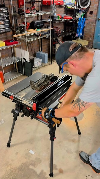 Watch How to Fold Up SKIL Portable Table Saw on Amazon Live