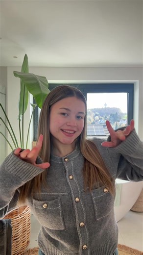 Skincare-Routine mit Aknederm Produkten