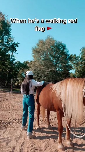I didn’t see nothing bro 👩🏻‍🦯 : #ChewTheVibes #barrelracer #roper #rodeolife