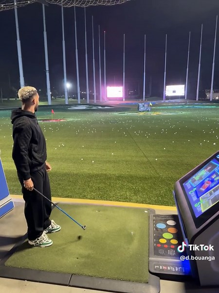 Mastering Golf Trick Shots Like Tiger Woods