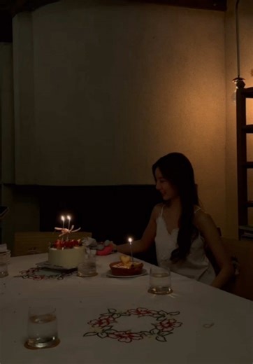 Understanding Dramatic Expressions in Daily Life