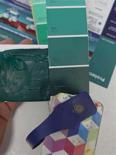 Preparación de Color Verde Oscuro para Pintura