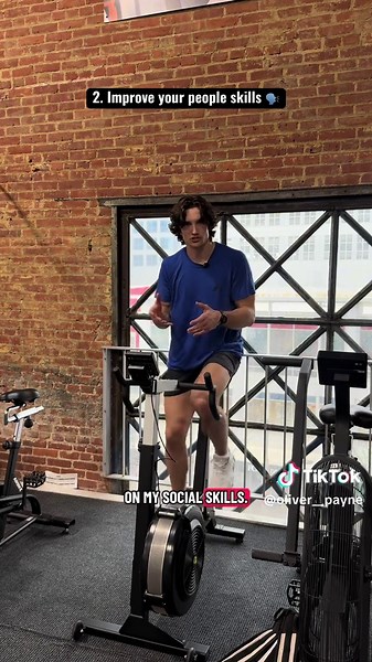 Advice for people considering PT as a career. Part 2 How do you actually stand out when applying to undergrad, PT school, or your first PT job? I’m not a recruiter or on any hiring committee, but this is how I approached it going through the process and how I think about it now. 1. Start with the basics Do yourself a favor and check the obvious boxes first. Good grades (above application cutoffs), strong letters of recommendation (not generic ones), and shadowing hours in multiple clinics and se