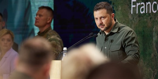 Exclusive: Ukraine’s authorities slipping into criticizing unfavorable polls — interview