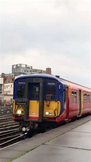 Class 455 Jumpscare! #train #farewell #shorts #fyp #railphotography