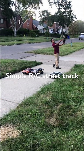 R/C street racing with the kids. Traxxas Slash!!