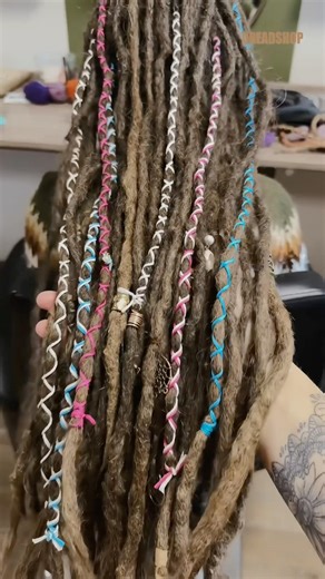 All real dreads look the same…