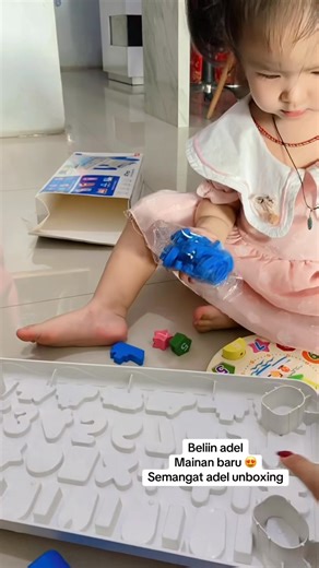 2.5K views · 31 reactions | Semngat unboxing mainan baru | Wen She Mei | Facebook