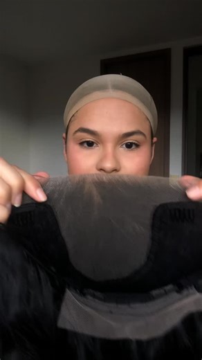 Como usar una peluca de encaje amplio con poco pegamento | Wighair Medellin