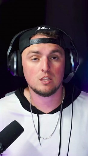 The P90 in Wrarzone 2 (PDSW) #callofduty #warzone #warzone2 #warzonetips #warzoneloadout #controller #codwarzone #mrmarveltv #fyp #fypシ