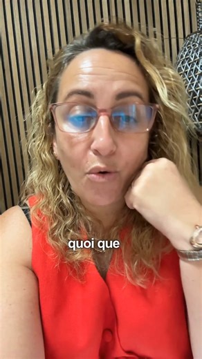 Question simple : qui aide le plus ? Celle qui offre 3 séances gratuites puis disparaît parce qu'elle est ruinée ? Ou celle qui facture ses services et peut accompagner pendant des années ? Attention : ce reel va déranger. Mais il est temps qu'on arrête de diaboliser les femmes qui veulent aider ET gagner leur vie. 🫡 | Joan Caroline