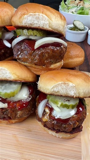 Mini Meatloaf Sliders are one of my favorite ways to serve meatloaf! INGREDIENTS Slider Buns 2 lbs ground beef 1 small onion, chopped 1 tbsp minced garlic 2 tbsp Worcestershire sauce 1 egg 1/2 cup Italian breadcrumbs 1/4 cup Ketchup 1 tsp each of salt, pepper, onion powder, garlic powder, Italian seasoning, and smoked paprika SAUCE 1/2 cup ketchup 1/2 cup bbq sauce 1 tbsp mustard INSTRUCTIONS In a large bowl, mix together 2 lbs of ground beef, 1 small chopped onion, minced garlic, Worcestershire
