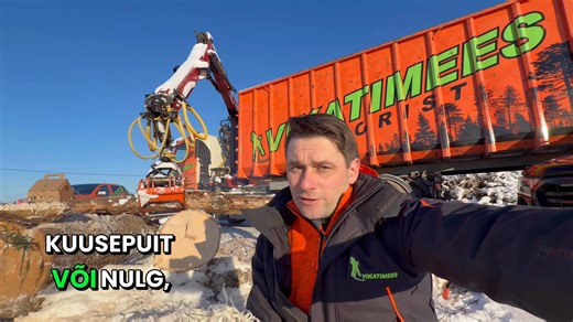 💌 Valentinipäev VIKATIMEHE moodi. Võta terav kett, lõika palk pikkikiudu, siis saab täiesti ehtsa Vikatimehe “puuvilla”. Lõhnab paremini kui poe plastpakendid ja jätab kingile väikese metsase hinge sisse 🌲kõigepealt tuleb vastu värske puidu lõhn. Alles siis komm või kingitus🍫 | Vikatimees