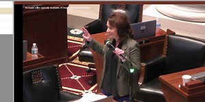 Missouri lawmakers have heated debate over dress code for women at the Capitol