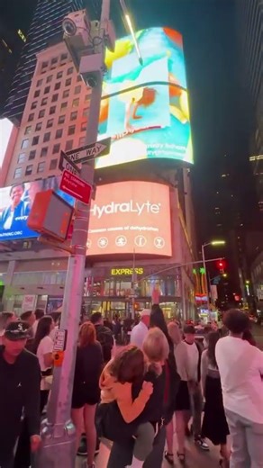 Nothing like TIMES SQUARE 🌃 #funny #dancemoves #bossbabybrody