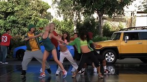 GLEE - Hit Me Baby One More Time (Full Performance) HD