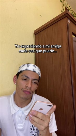 Yo exponiendo a mi amiga cada vez que puedo 🗣️