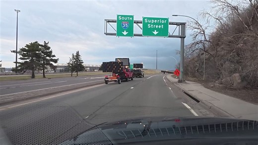 Traffic Notice: Right lane of SB I-35 onramp closed from Hwy 194/Mesaba Ave