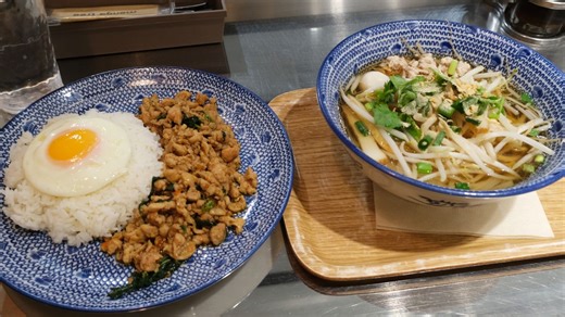 夜行バスで東京駅に朝早く着いたら駅構内のタイ料理屋「mango tree kitchen GAPAO」で安価にスタミナチャージがオススメ