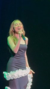 @carolinaross canta "Malagradecido" en vivo 🤎 | Carolina Crew Ross