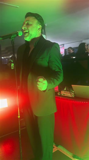 Prenota il tuo live con franco D’amore al 3751012805