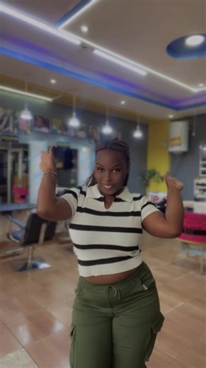 Video's van AMIE🎀🧬 (@amie_04) met original sound - Model Music