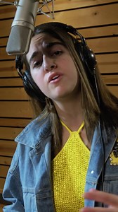 it started with a song and now it’s a video! check out the full version of this special acoustic “it started with u” here: https://youtu.be/1xIFFt6nrcw | Ava Della Pietra