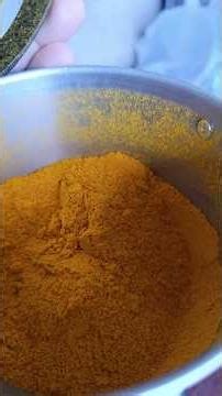 De RAÍZ a ORO puro! 😱 El final es satisfactorio Molida de la cúrcuma 😯🌿🌱 #curcuma #oro #polvo #campo