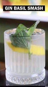 Gin Basil Smash: A refreshing and herbal recipe with gin. #drink #cocktails #gin #ginbasilsmash