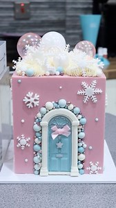 23K views · 648 reactions | Make the perfect square cakes with our Square Frost Form Kit!! www.frostform.com  We are based in the EU and ship worldwide!! | Frost Form | Facebook