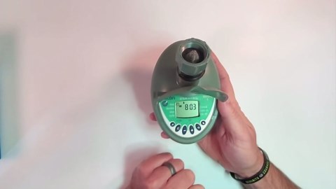 Galcon 9001 Series Hose End Irrigation Timer for Balconies, Patios, Gardens, or Lawns, with Drip or Sprinklers (9001D Digital)