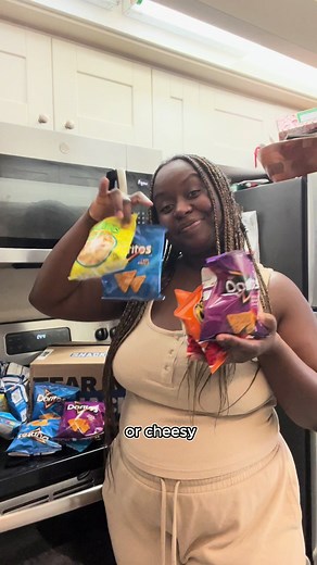 Customize your own @Frito-Lay variety pack at snacks.com 😋 30 snacks for only $22.50!! 💰 Save 10% on tour first order: NicashaMYOVP10 #snacks #fritolay #deliveryservice #toddlersnacks #kidssnacks #momlife