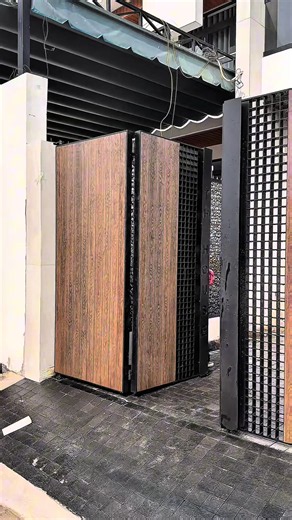 Cổng nhà Long Thành tay nắm âm dương — thiết kế cổng nhựa hiện đại