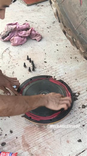 626K views · 6.9K reactions | Loader Differential Repair . #automobile #mechanic #automechanic #auto #carsrepair #mechanicsteve #restoration #mechanics #carsrestoration #cars | Mechanic Steve | Facebook