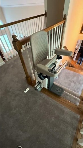 Stairlift Turns 90 Degrees on Split Staircase | HomePro Mobility Makes Safety Fit Any Stairs