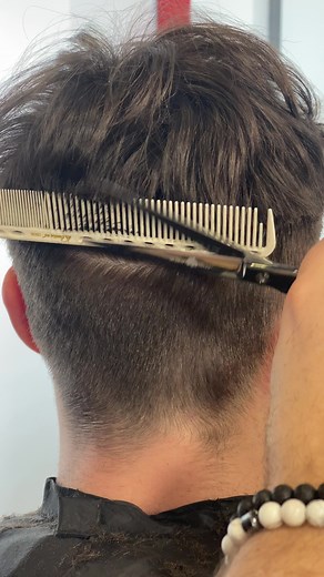 Professional Scissor Over Comb Haircut Tutorial